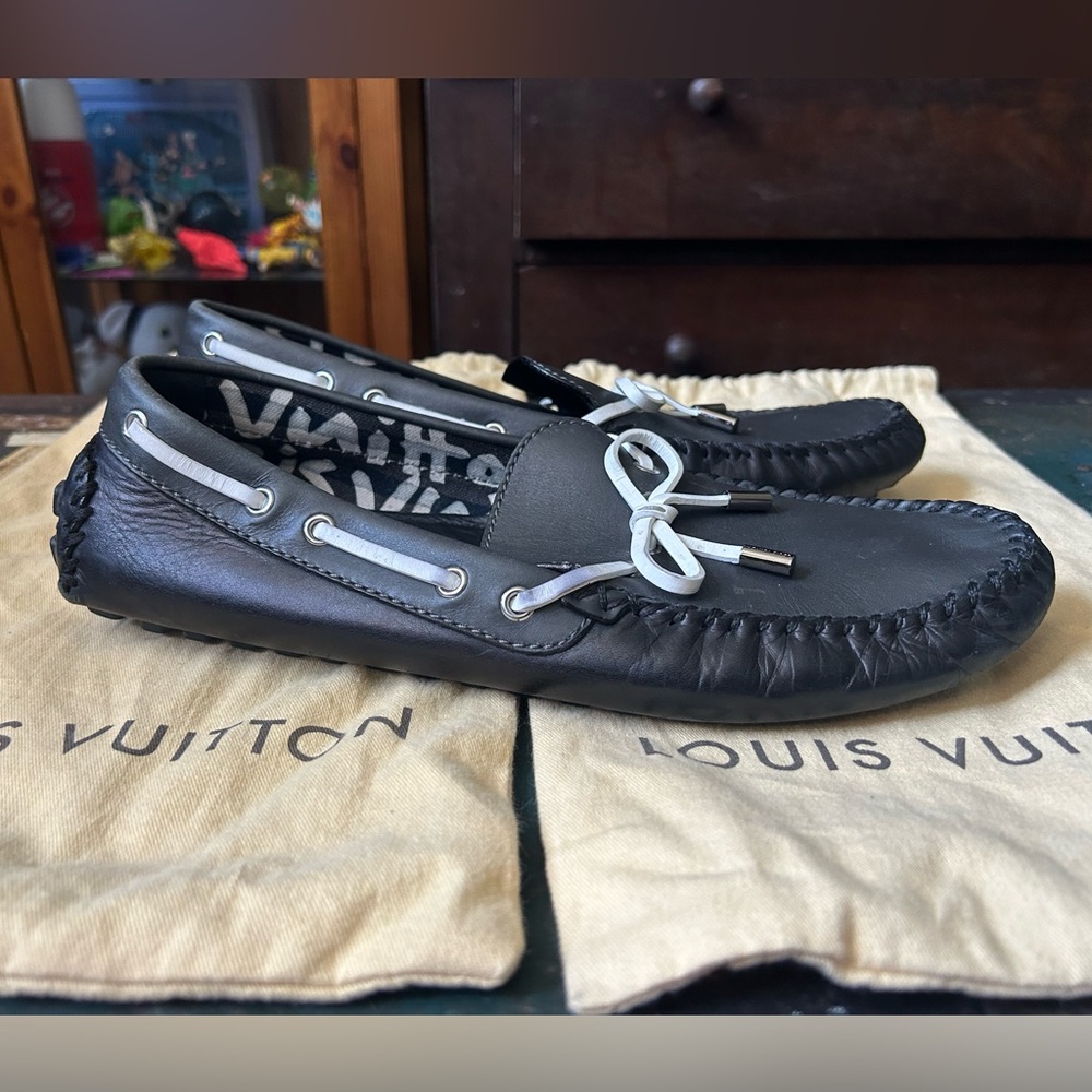 Louis Vuitton monochrome Arizona loafers size 10